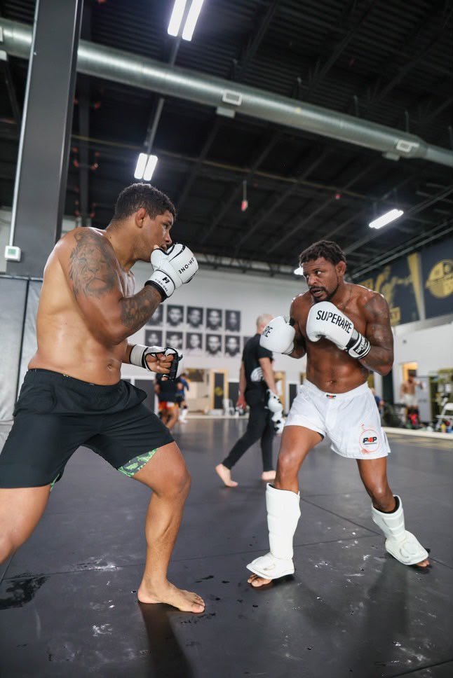 Sparring en gants High One